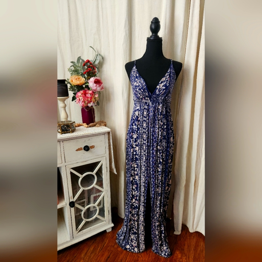Lovestitch Maxi Dress in Medium with Floral Print
